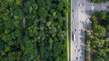 Ellex advises EBRD on €60 million loan to Ignitis Group for EV charging infrastructure across the Baltics